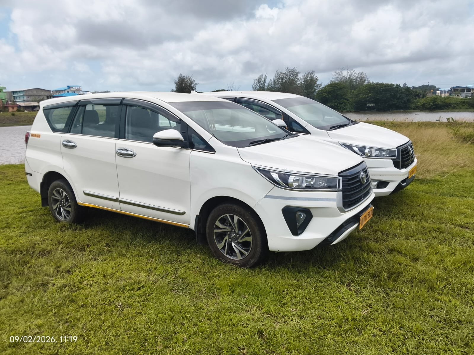 Innova Crysta Hourly Rental - 4 Hours / 40 KM Package (Sri vijayapuram)